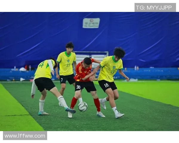 足球明星拼图大赛尽显球场风采与激情瞬间的精彩合集 足球明星拼图大赛尽显球场风采与激情瞬间的精彩合集